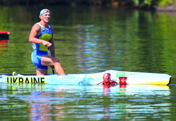 Веслувальник з Одеси Юрій Чебан виграв змагання каноїстів на дистанції 200 метрів. Це його друга перемога на Іграх