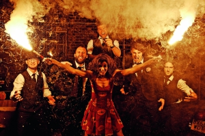 Англійський гурт Molotov Jukebox виступить 1 вересня на замковій сцені фестивалю RESPUBLIKA