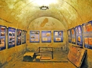 Одна із зал підземелля Тернопільського замку перед відкриттям 28 серпня цьогоріч. Зі стендів можна дізнатися про історію споруди.  Її будівництво розпочав гетьман коронний Польщі Ян Тарновський у XVI столітті