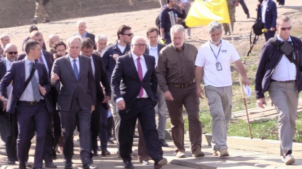 Министры Штайнмайер и Эро на встрече с донецким губернатором Павлом Жебривским