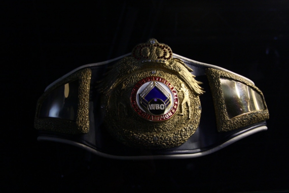 Чемпионский пояс WBO стал собственностью Виталия Кличко 2 мая 1998 года после победы над Дикки Райяном