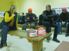 Робітники шахти №10 поблизу Нововолинська голодували 7–14 листопада через невиплату зарплати. З 50 голодувальників до кінця витримали 10 людей