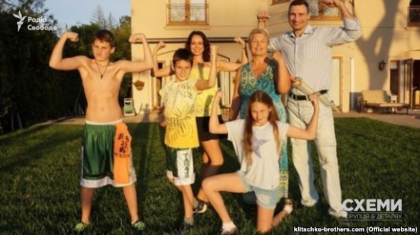 Семейное фото Кличко в Лос-Анджелесе