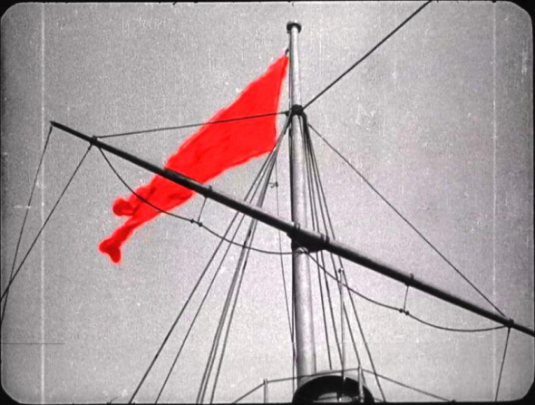 Красное знамя, поднятое на мачте Броненосца "Потемкина" было вручную выкрашено на кинопленке Эйзенштейном