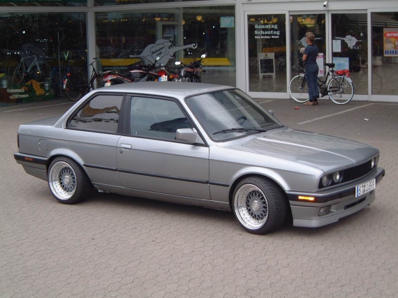 BMW 325is E30