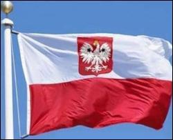 Польша сократила для украинцев список документов на получение визы