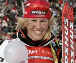 Олимпийская чемпионка Олофссон выступит на ЧМ-2008 беременной