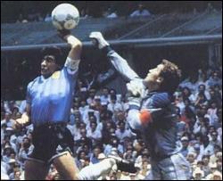 Марадона вибачився за гол у чвертьфіналі Кубка миру-1986
