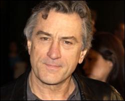 Роберт де Ніро виголосив політичну промову вперше у житті