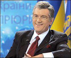 Ющенко угостил Киркорова пирожными