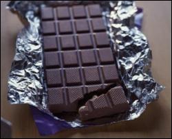 Черный шоколад поможет женщине пережить критические дни