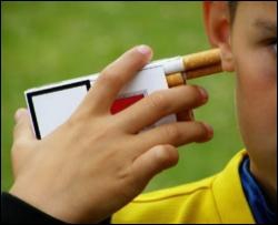 Українці починають пити і палити з 11 років (Опитування)