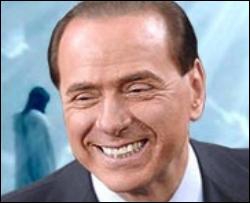 Берлусконі заспівав перед своїми виборцями