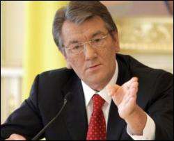 Ющенко не советует БЮТ и регионалам идти авантюрной дорогой