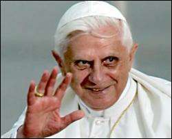 Папа Римский Prada не носит
