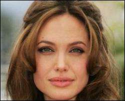 Фильм Особо опасен спас Анджелину Джоли от депрессии