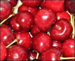 Яка ягода допоможе скинути зайві кілограми