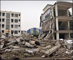 Пострадавшим от сычуаньского землетрясения разрешат завести детей