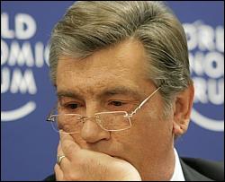 Ющенко летит в Грузию  на помощь Саакашвили