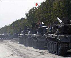 Российские военные уходят из Цхинвали