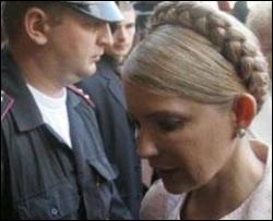 Тимошенко приехала на допрос в Генпрокуратуру