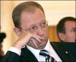 Яценюк подал в  отставку
