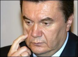 Росіяни нагородили Януковича підробленим орденом 