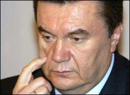 Росіяни нагородили Януковича підробленим орденом 