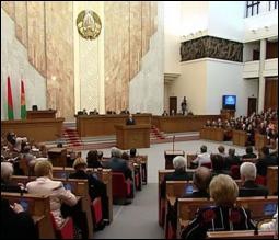 Сегодня в Беларуси выбирают парламент