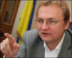 Львів не готується до Євро-2012, зате хоче відставки мера