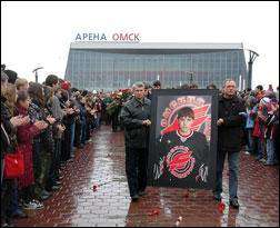 Под номером Черепанова больше никто не сыграет: прошли похороны погибшего хоккеиста