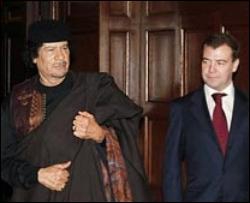 Каддафі поселився в  Кремлі  в  бедуїнському наметі