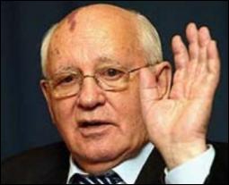 Горбачев призвал Обаму устроить в США &quot;перестройку&quot; и &quot;вспомнить наш опыт&quot;