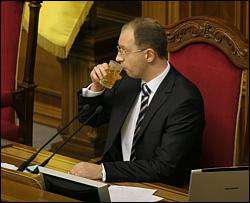 Голосование по отставке Яценюка признано несостоявшимся
