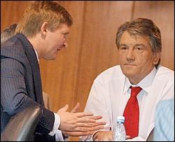 Ющенко отдаст Ахметову спикера и премьера в обмен на президентство - СМИ