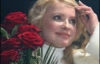 Тимошенко послала Тине Кароль розовые розы и открытку