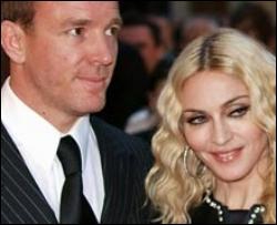 Мадонна получит 300 миллионов доларов после развода