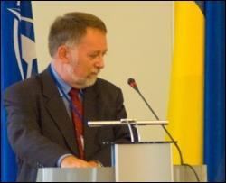 Посол Чехии: Украине следует понять, что в мире нет ничего бесплатного