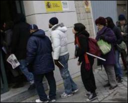 В Испании за январь уволили 200 тысяч рабочих