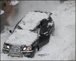 Cнігопад влаштував у Москві тисячі аварій
