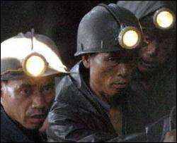 Число загиблих на китайській шахті досягло 73 людини