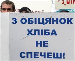 Українське суспільство продовжує радикалізуватись 