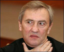Ющенко поламав відпустку Черновецькому