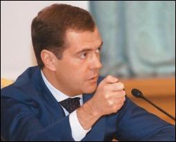 Медведев готов оказать Украине помощь в расчетах за газ