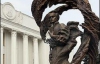 Перед Верховной Радой поставили памятник Тарасу Шевченко