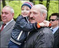 Лукашенко приїхав до Вірменії зі своїм п&quot;ятирічним &amp;quot;спадкоємцем&amp;quot;