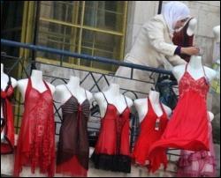 В Саудовской Аравии продавцов-мужчин проганяют из магазинов нижнего белья