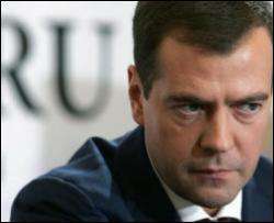 Медведев шантажирует Украину деньгами