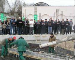 В Киеве началось строительство 27-метрового минарета