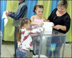 У столиці розпочався референдум щодо недовіри Черновецькому